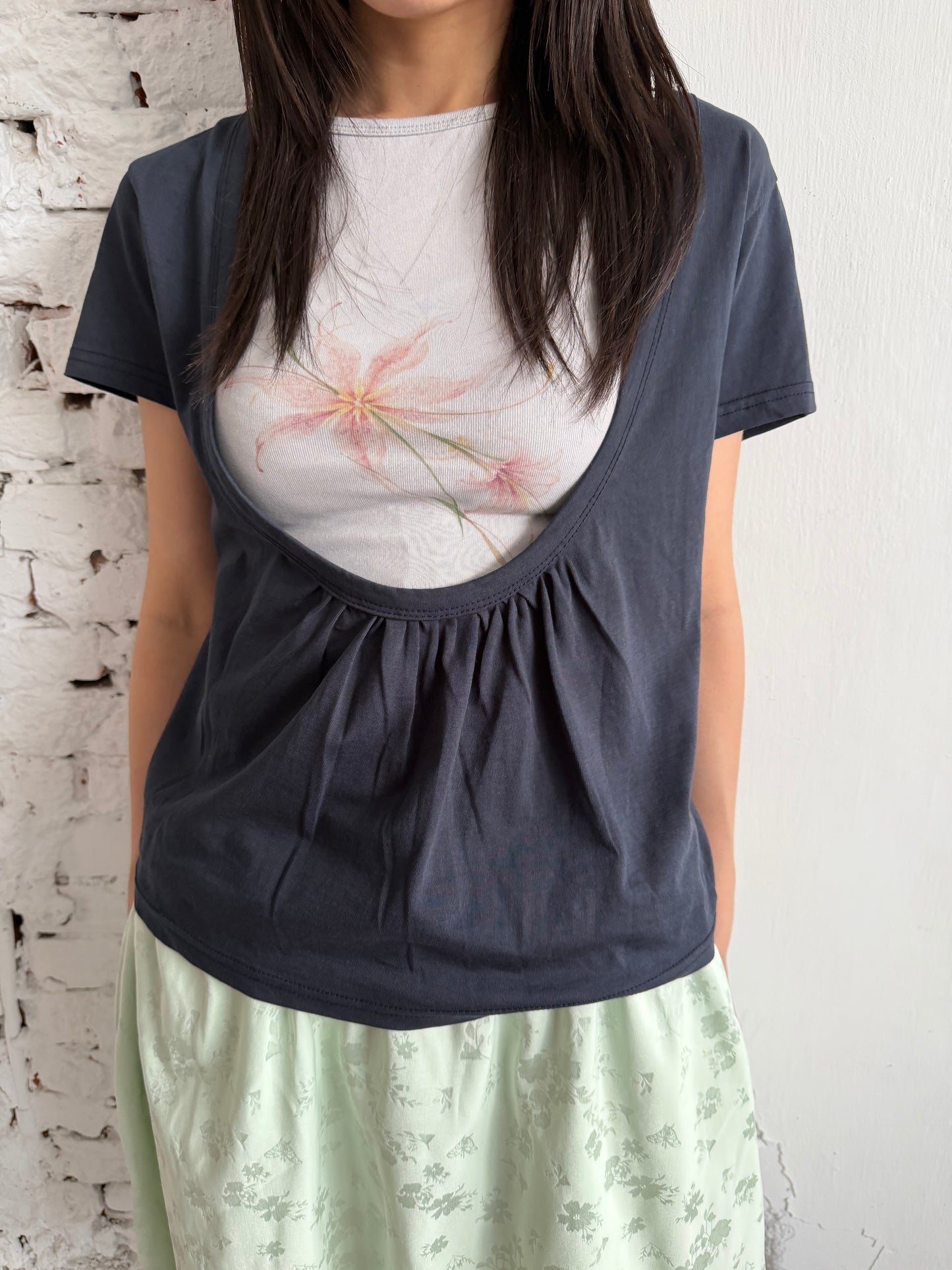 U-neck cotton top