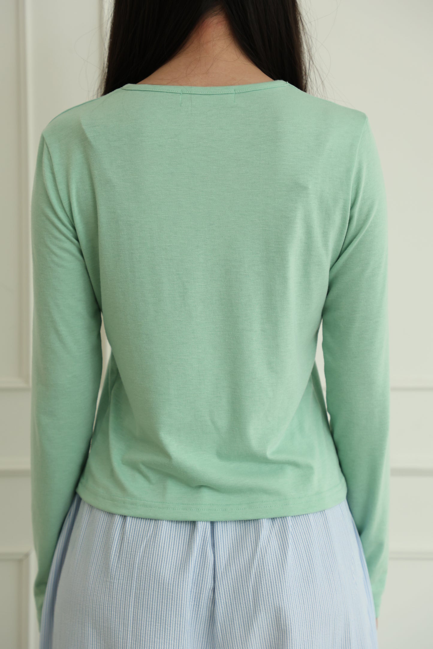 Skin-friendly long-sleeved inner top