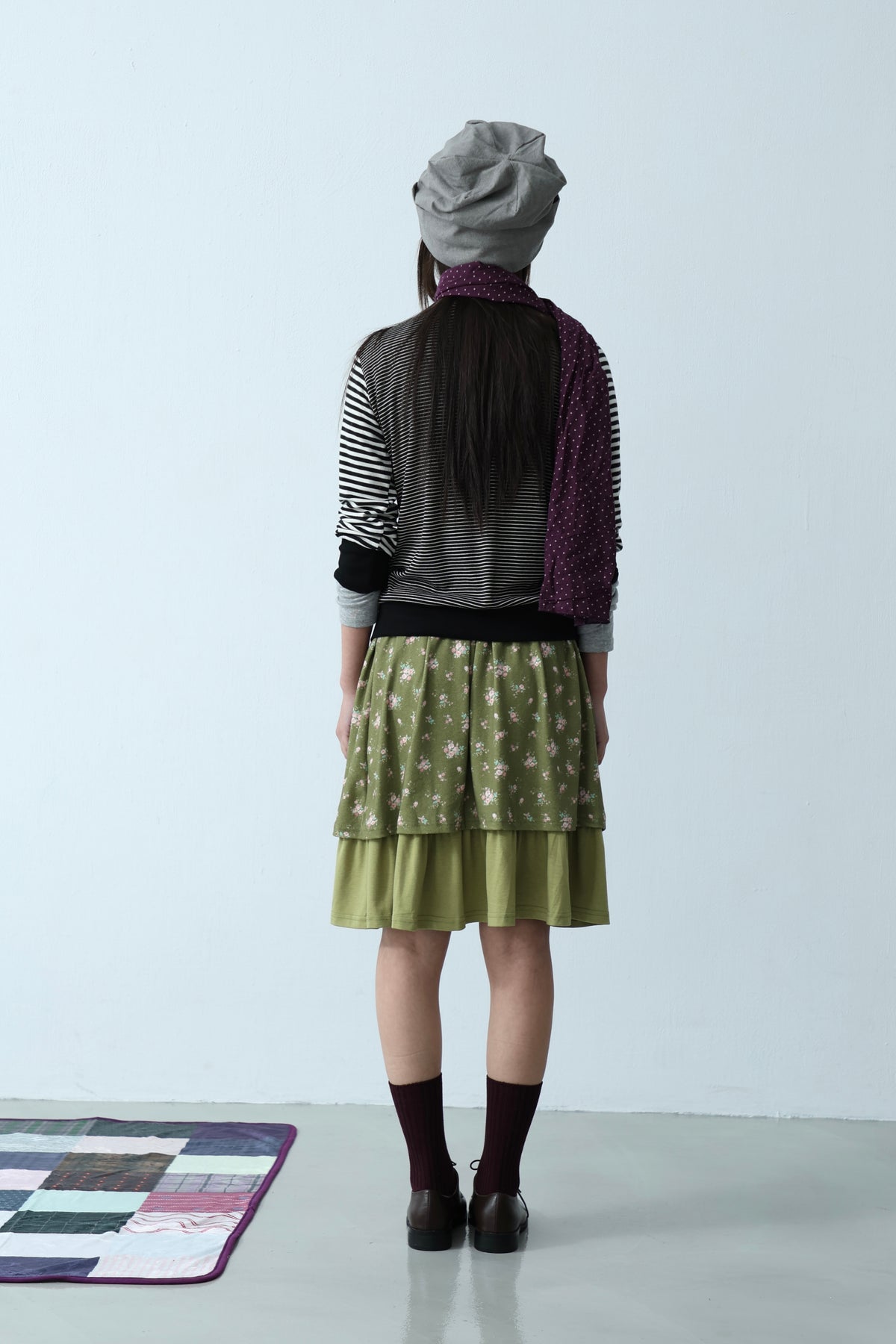 Floral layered five-quarter skirt