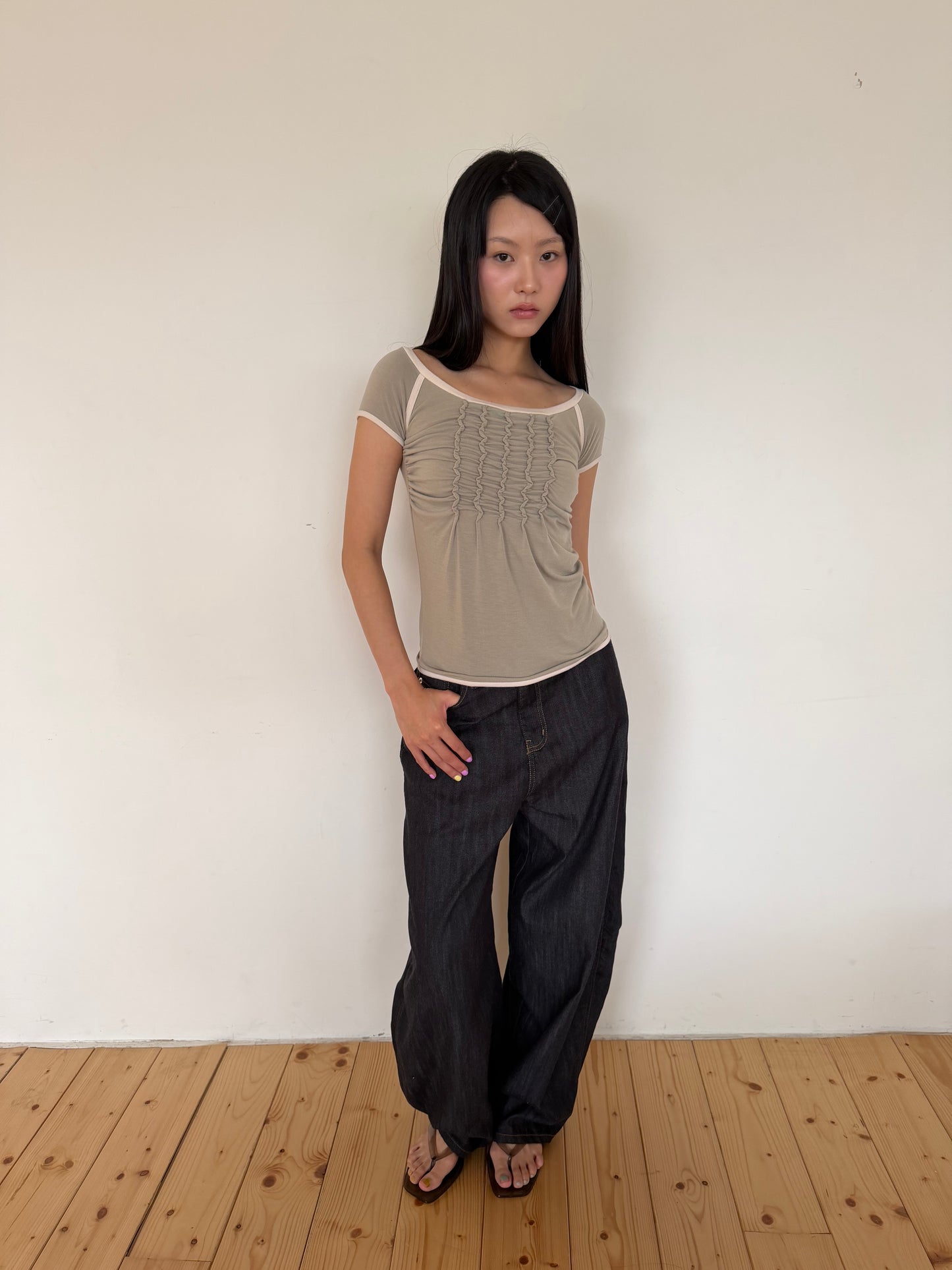 Contrast Trim Ruched Top