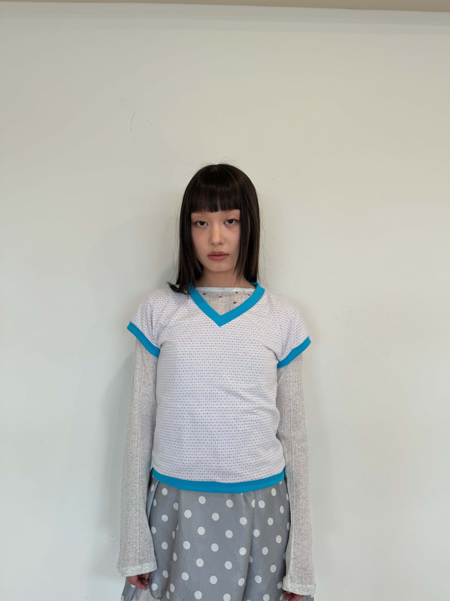 Candy-colored short-sleeved V-neck top