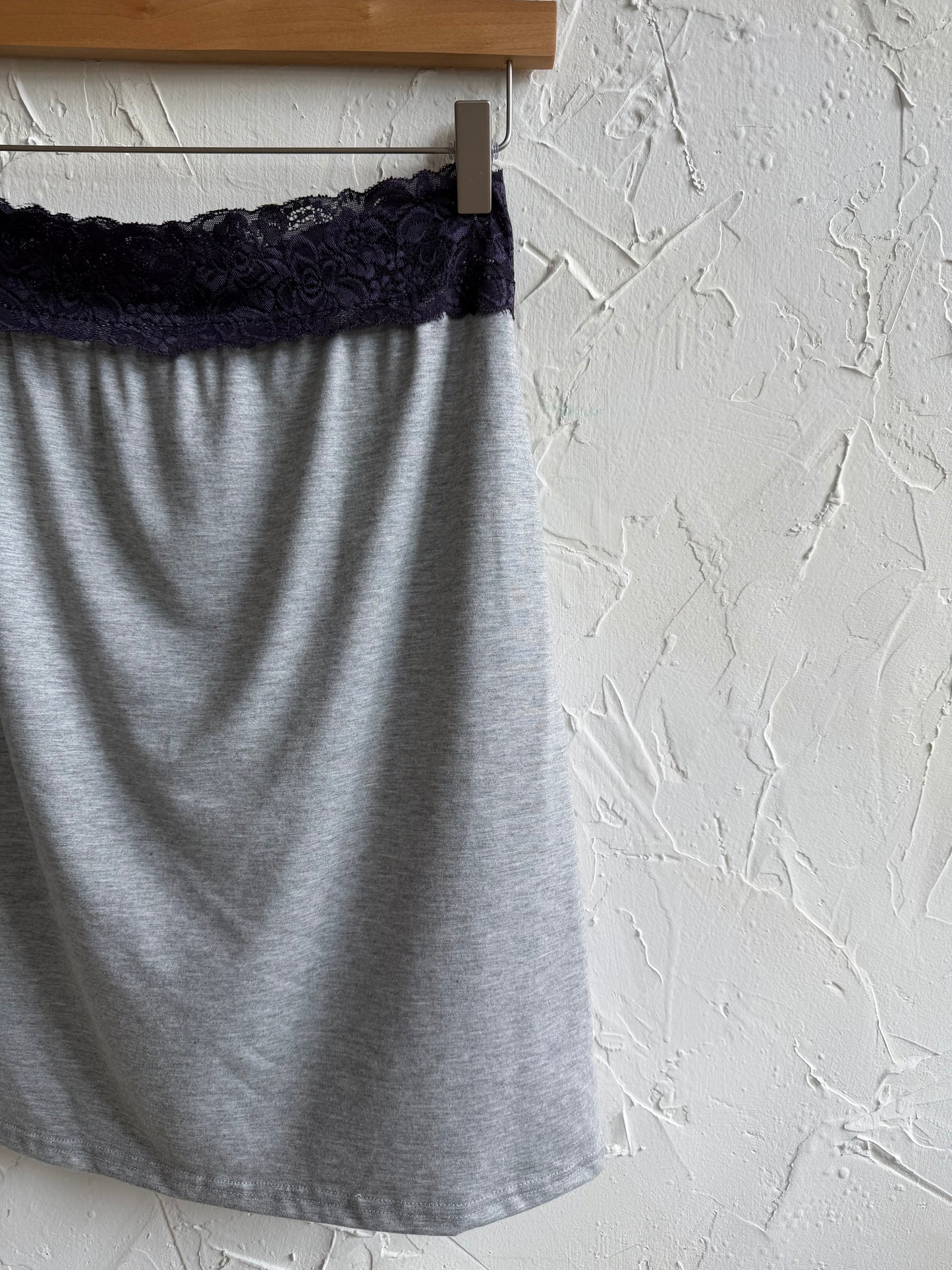 Lace color-blocked cotton skirt