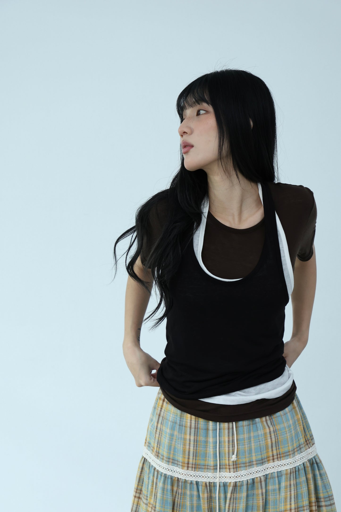 Thin short-sleeved top