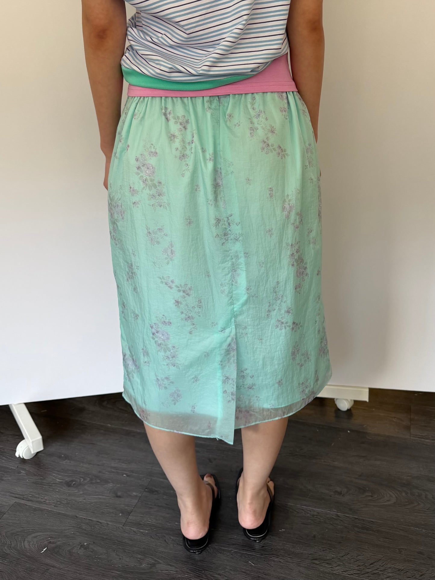 Sheer floral straight skirt
