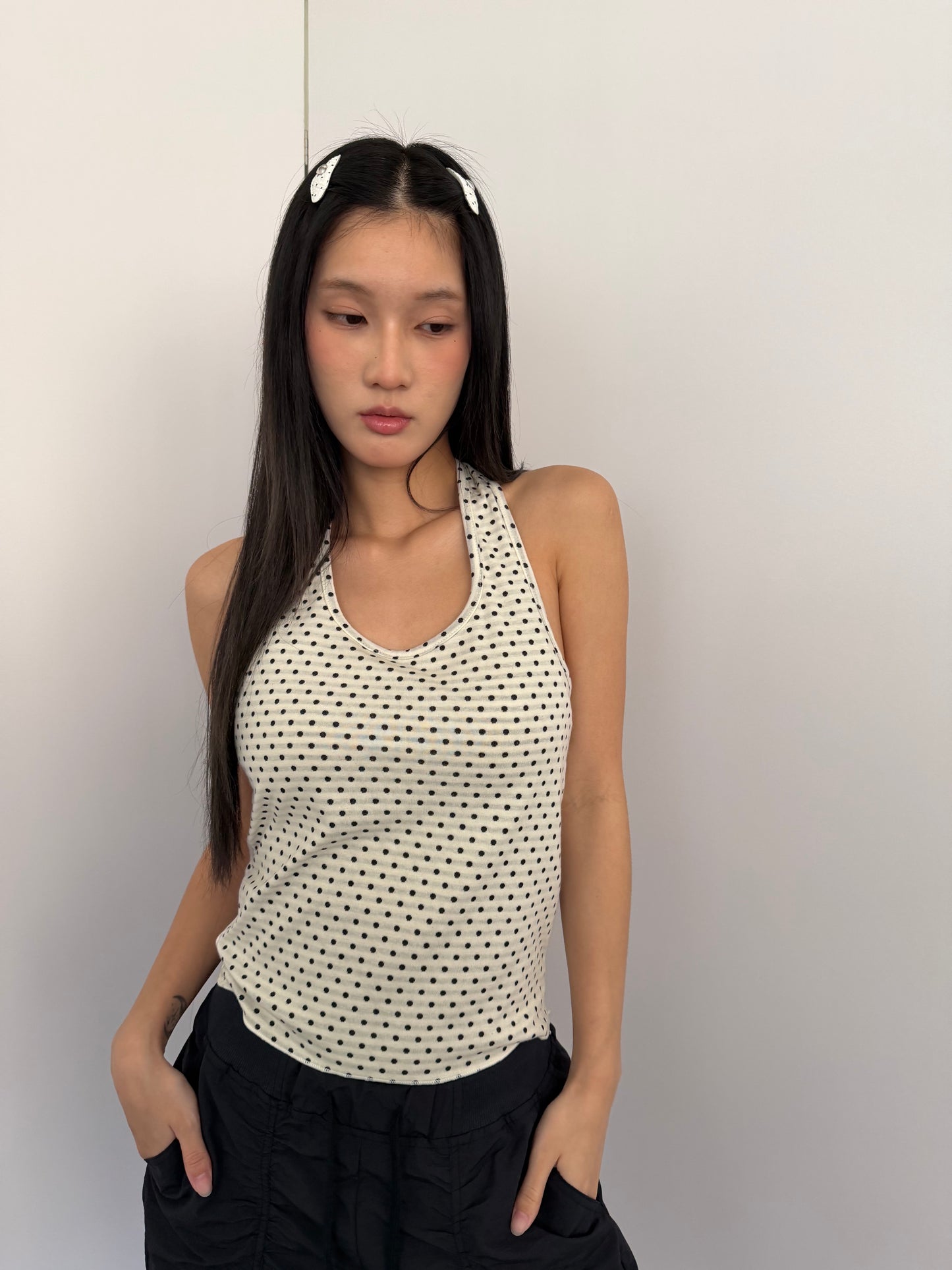 圓點條紋掛脖上衣