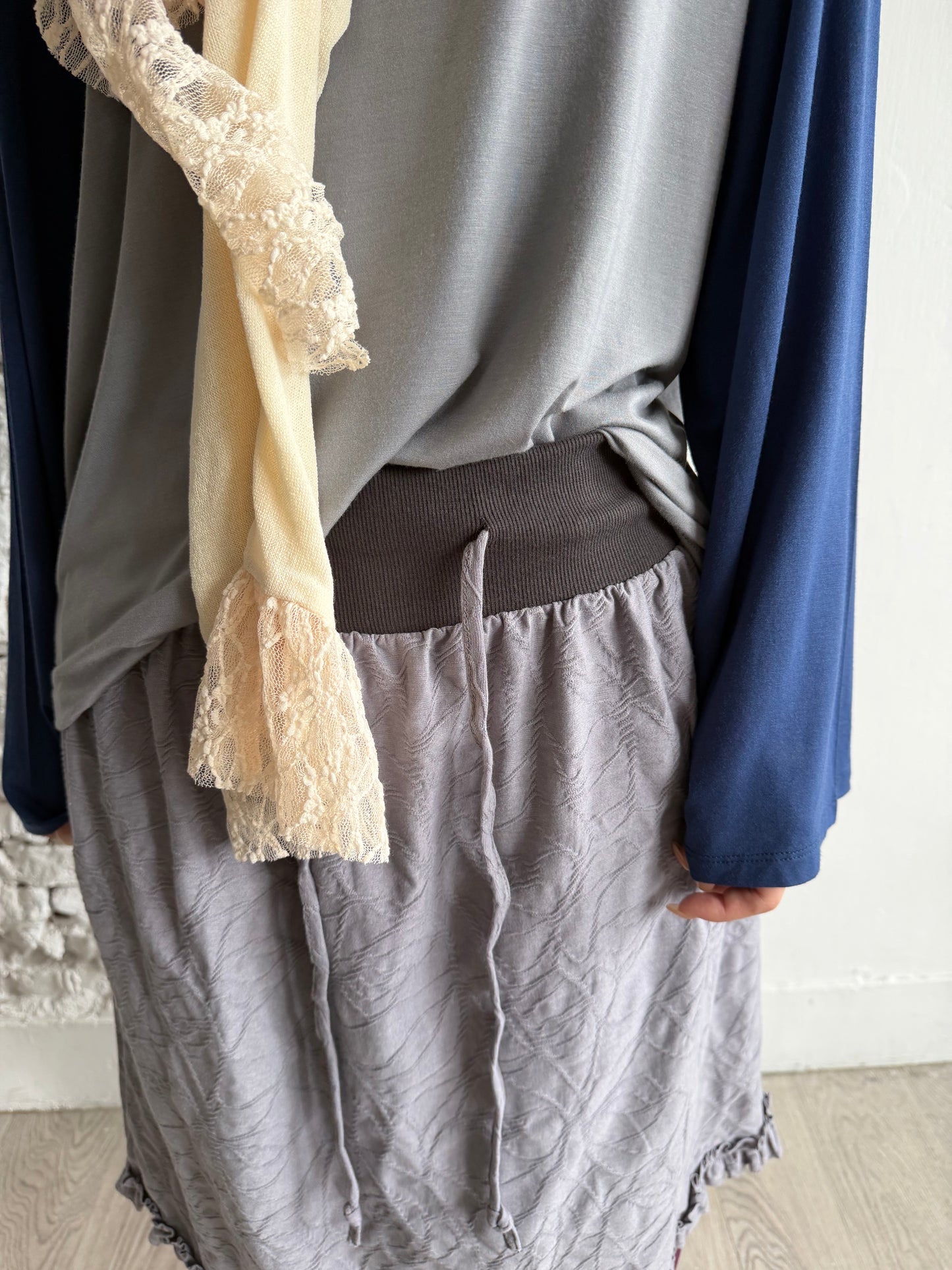 Embossed lace elastic cotton skirt