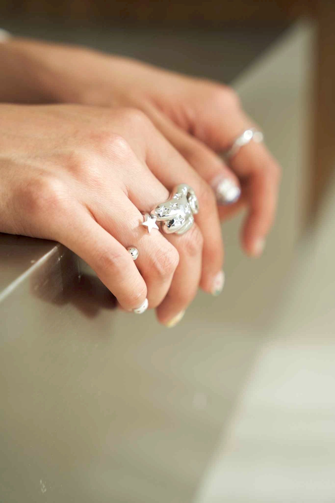 Round Bead Star E009 Ring