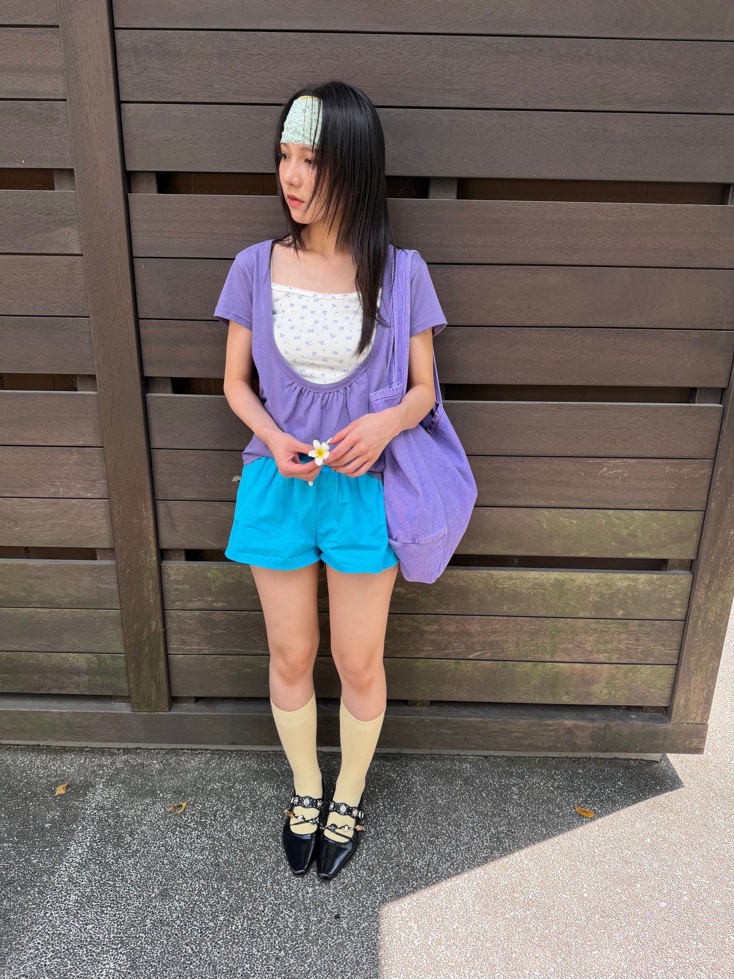 U-neck cotton top