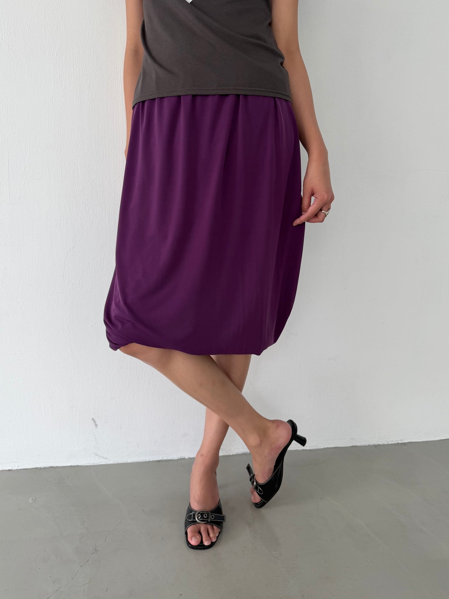 Elastic tulip midi skirt