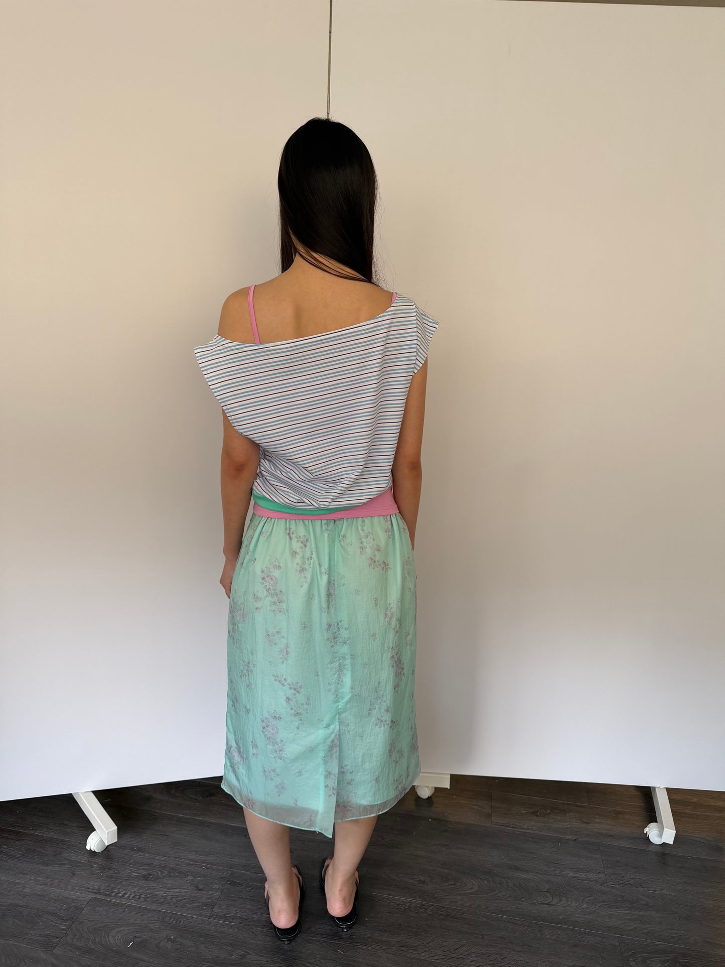 Sheer floral straight skirt