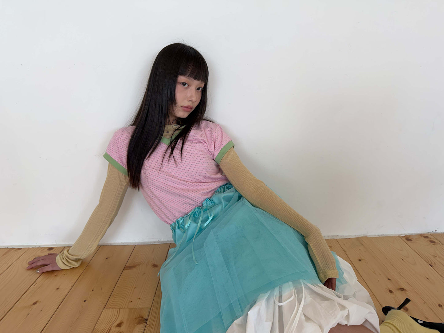 Candy-colored short-sleeved V-neck top