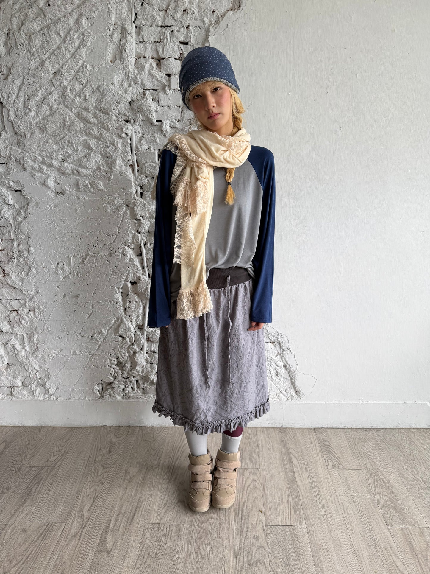 Loose-fitting patchwork long-sleeved top