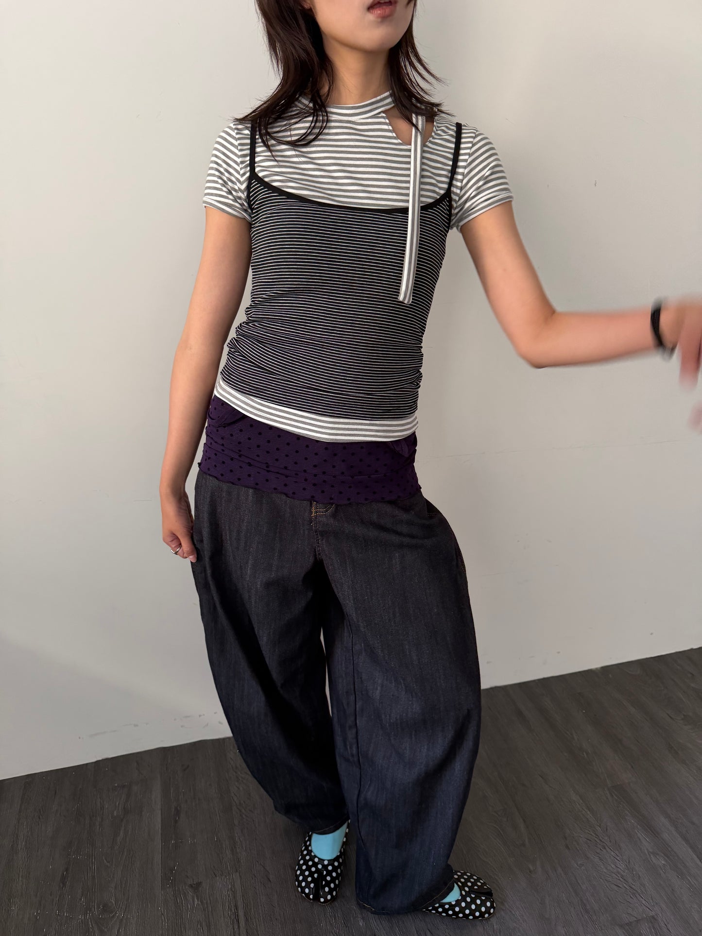 Thin-shouldered striped bra top