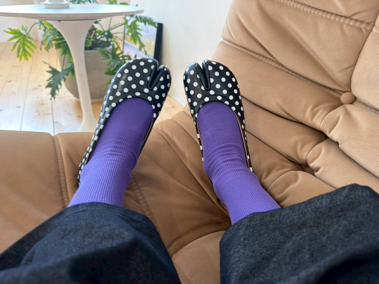 Ribbed knee-high socks