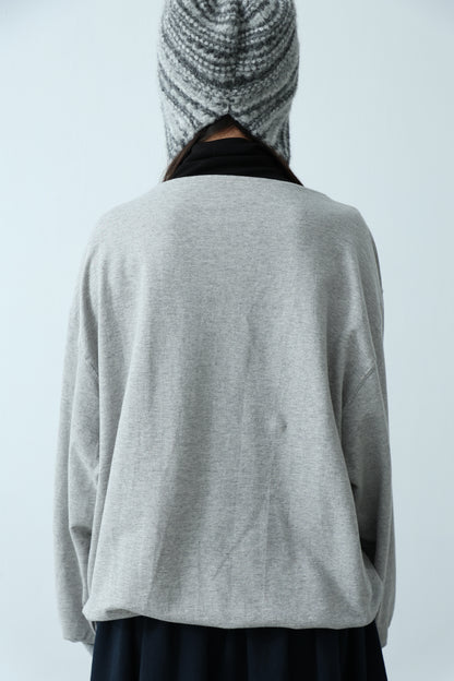 U-neck loose sweatshirt