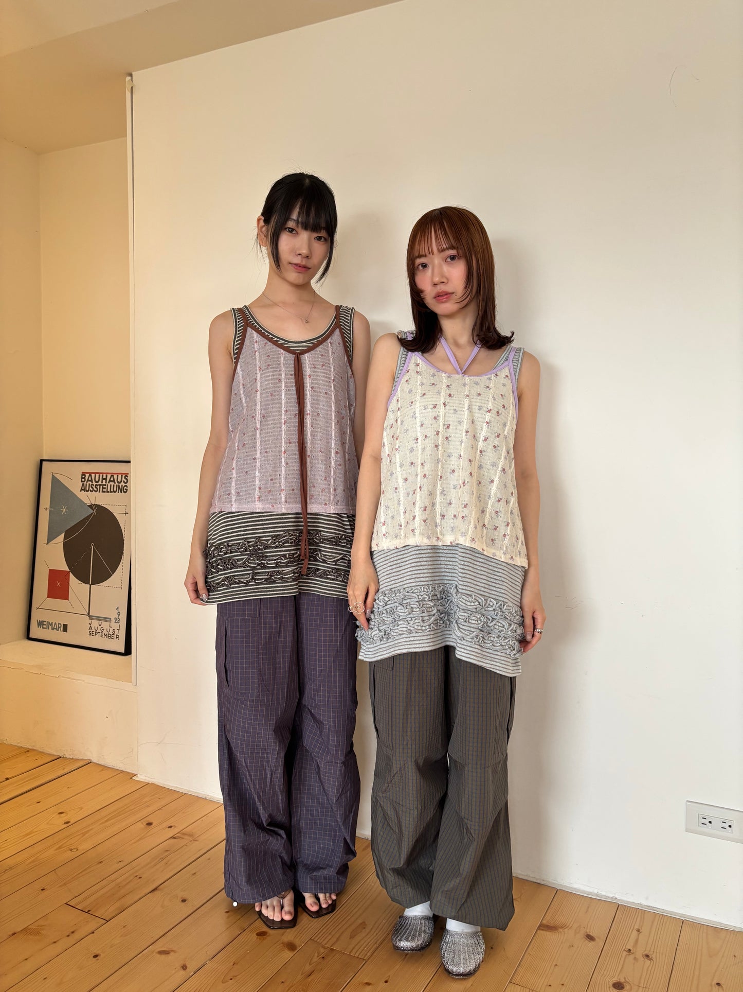 Layered Waist Grid Cargo Pants