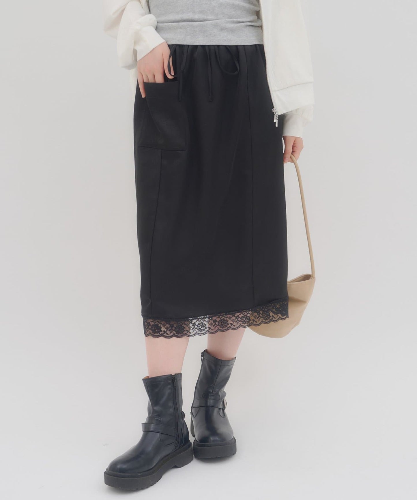 (Sale 至8/23 22:00）Discoat 緞面光澤裙