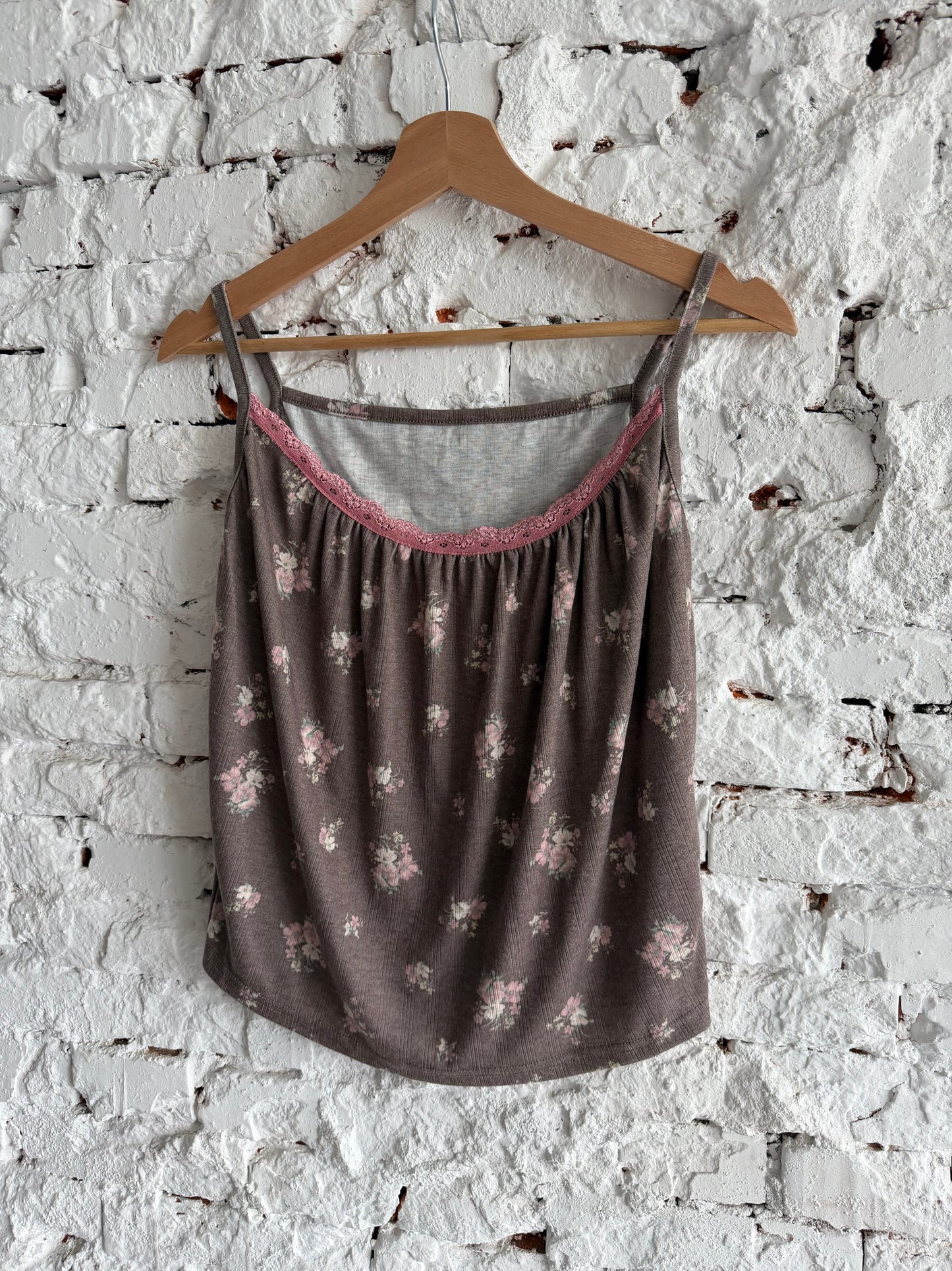 Elastic Floral Lace Vest