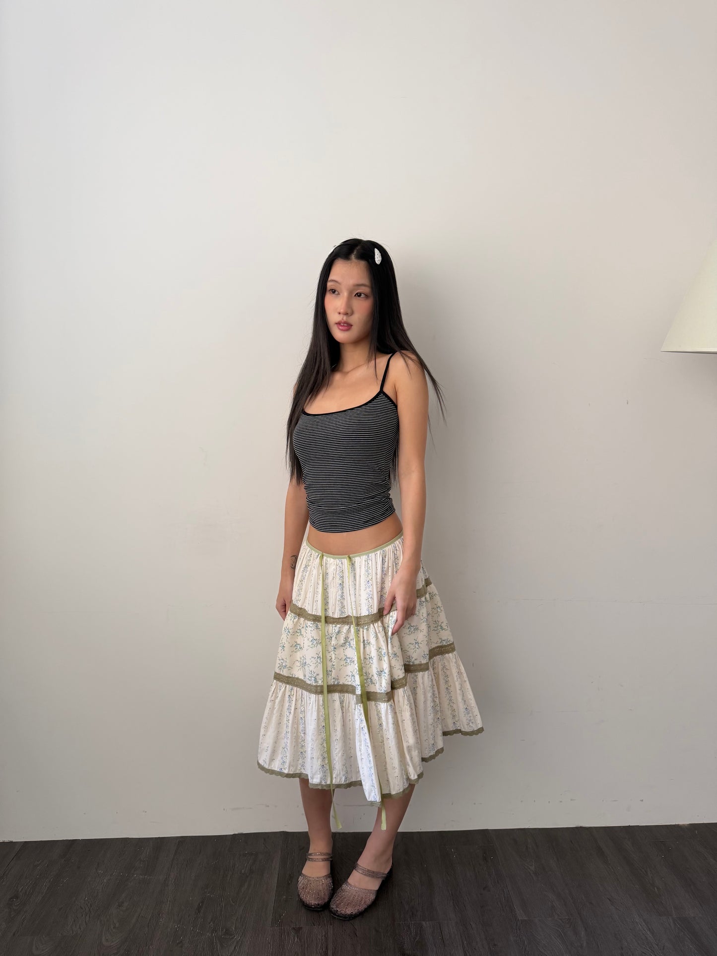Thin-shouldered striped bra top