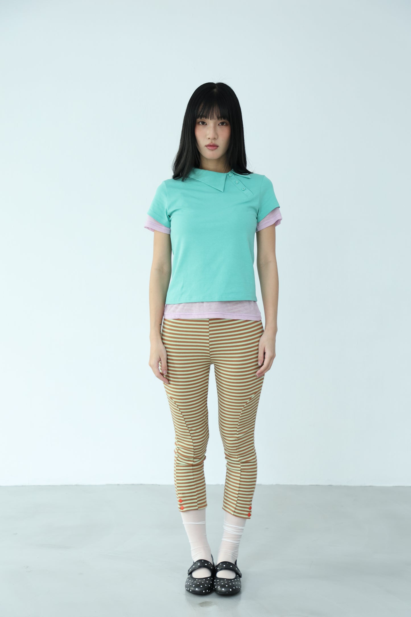 Button-up striped cropped trousers