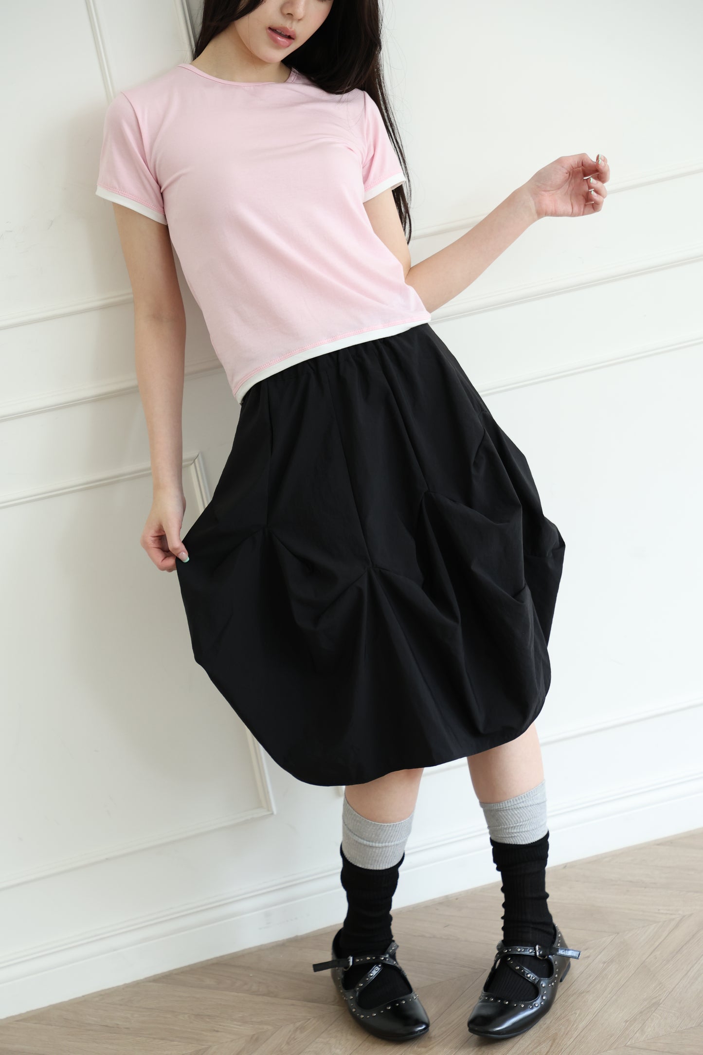 Color-blocked knee socks