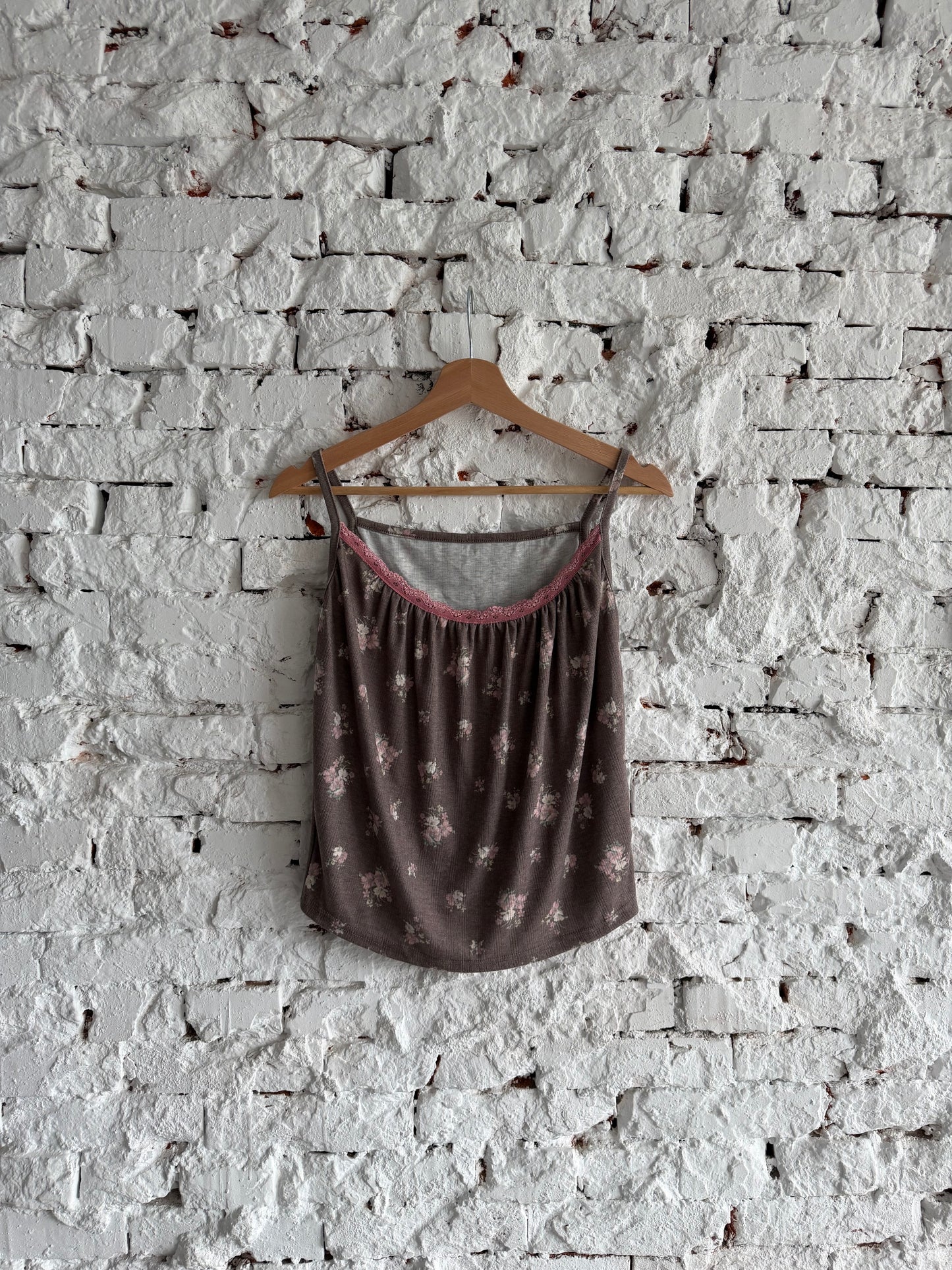 Elastic Floral Lace Vest