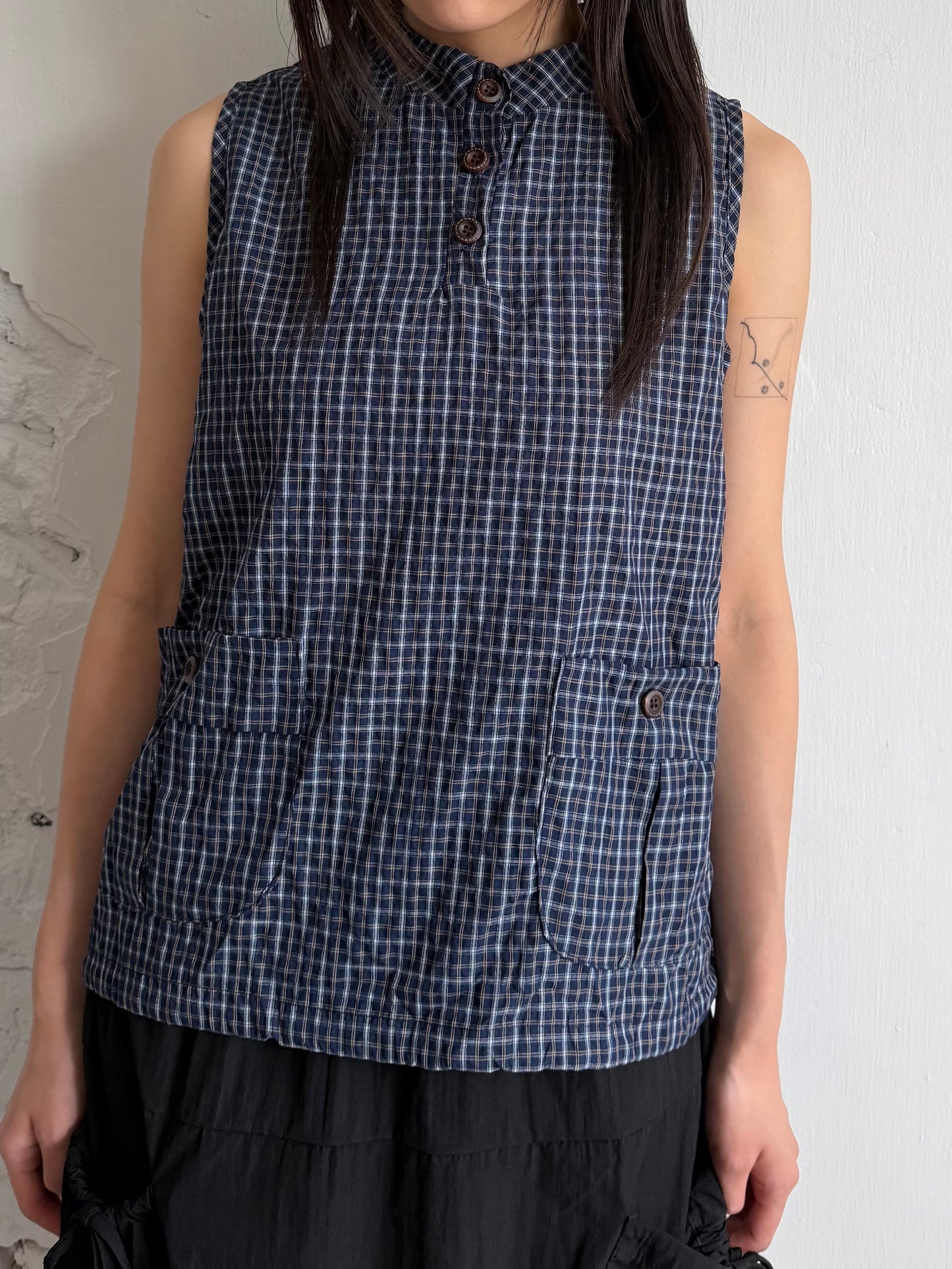 Checkered button pocket vest