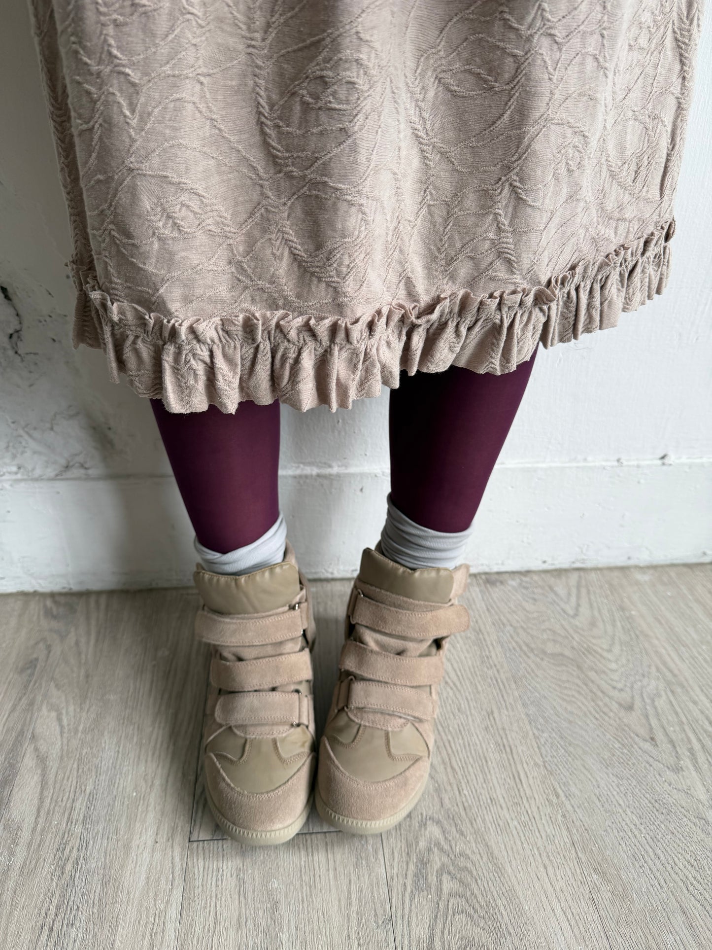 Embossed lace elastic cotton skirt