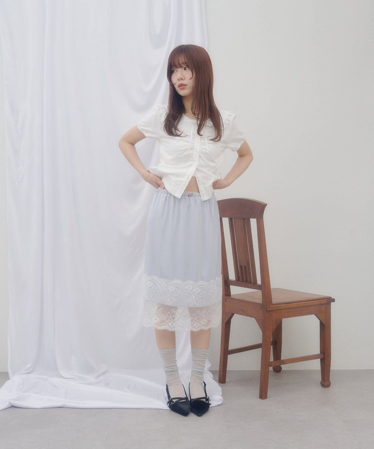 （sale 至9/21 22:00）Discoat umm. 蕾絲拼接緞面裙
