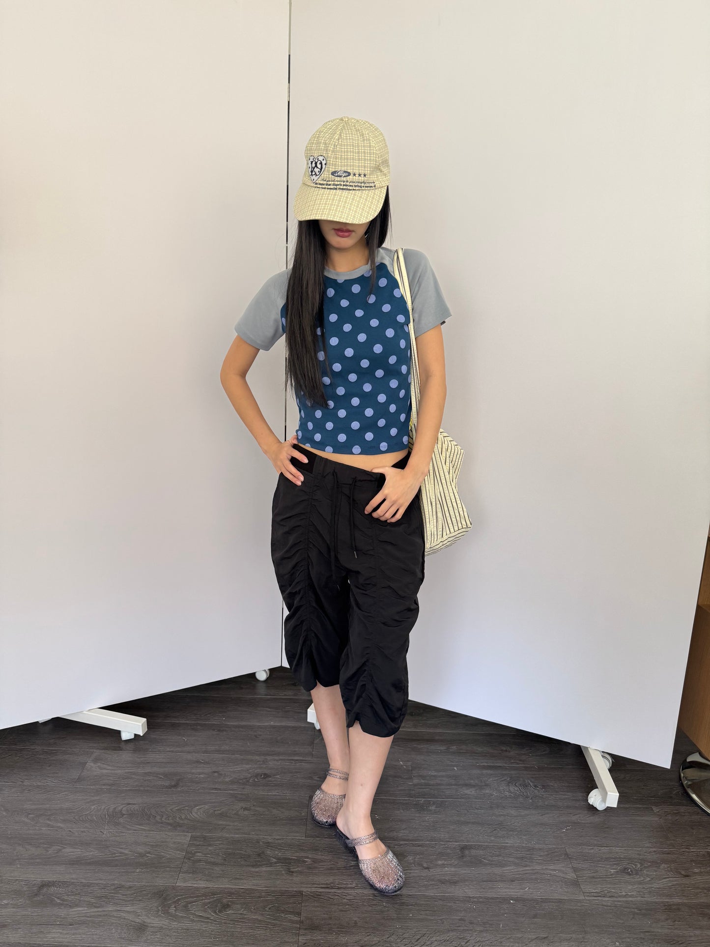 Crinkled Nylon Capri Pants