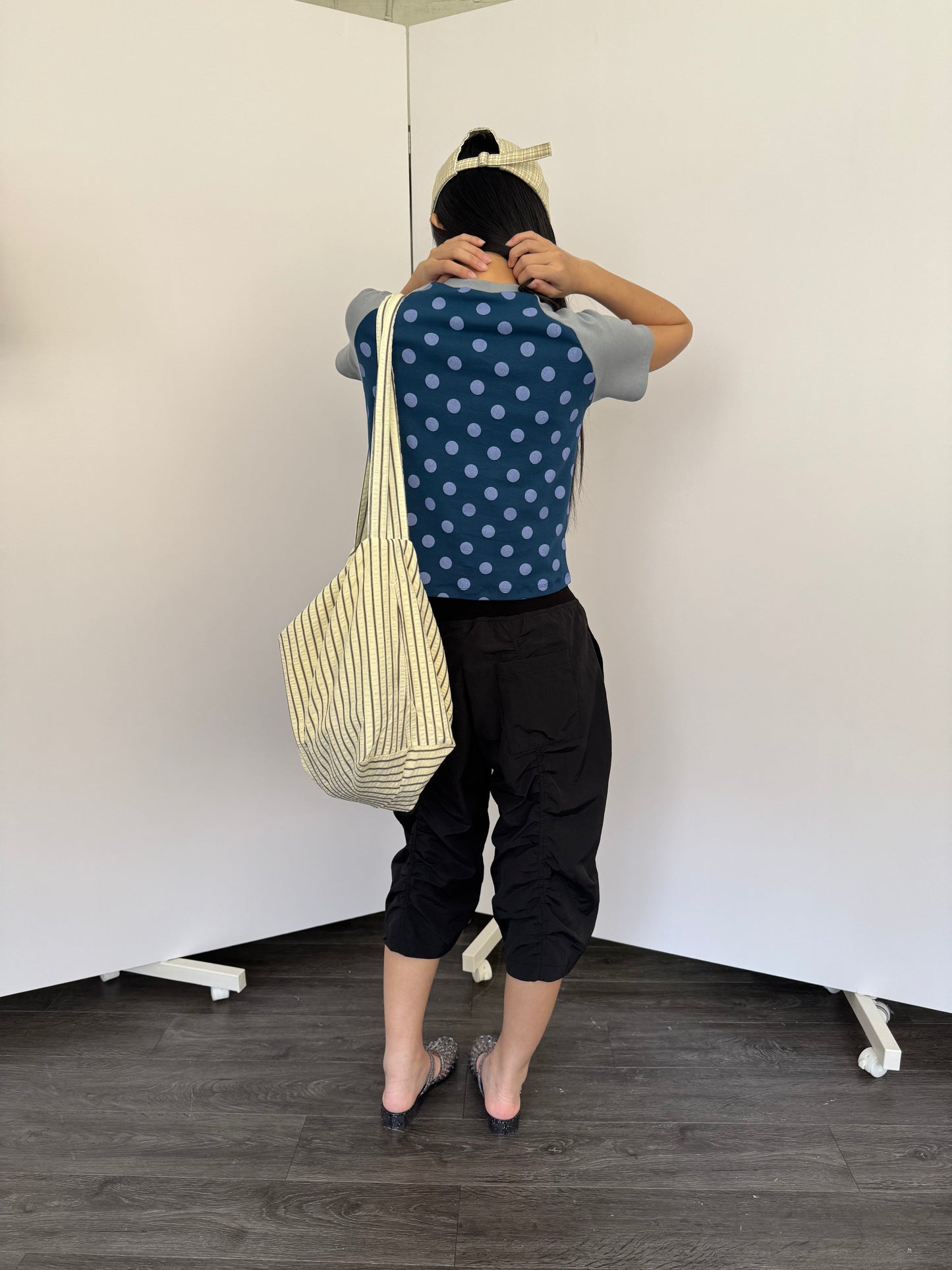 Crinkled Nylon Capri Pants