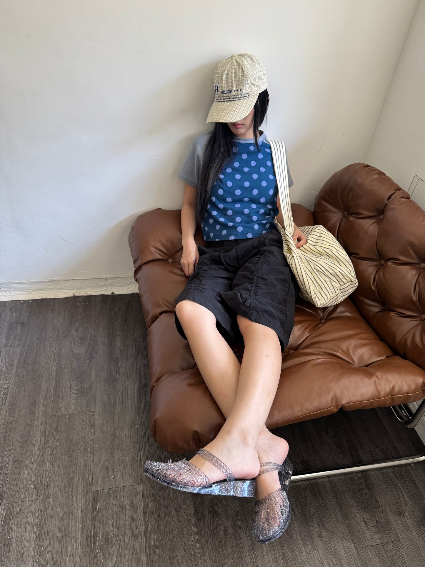 Crinkled Nylon Capri Pants