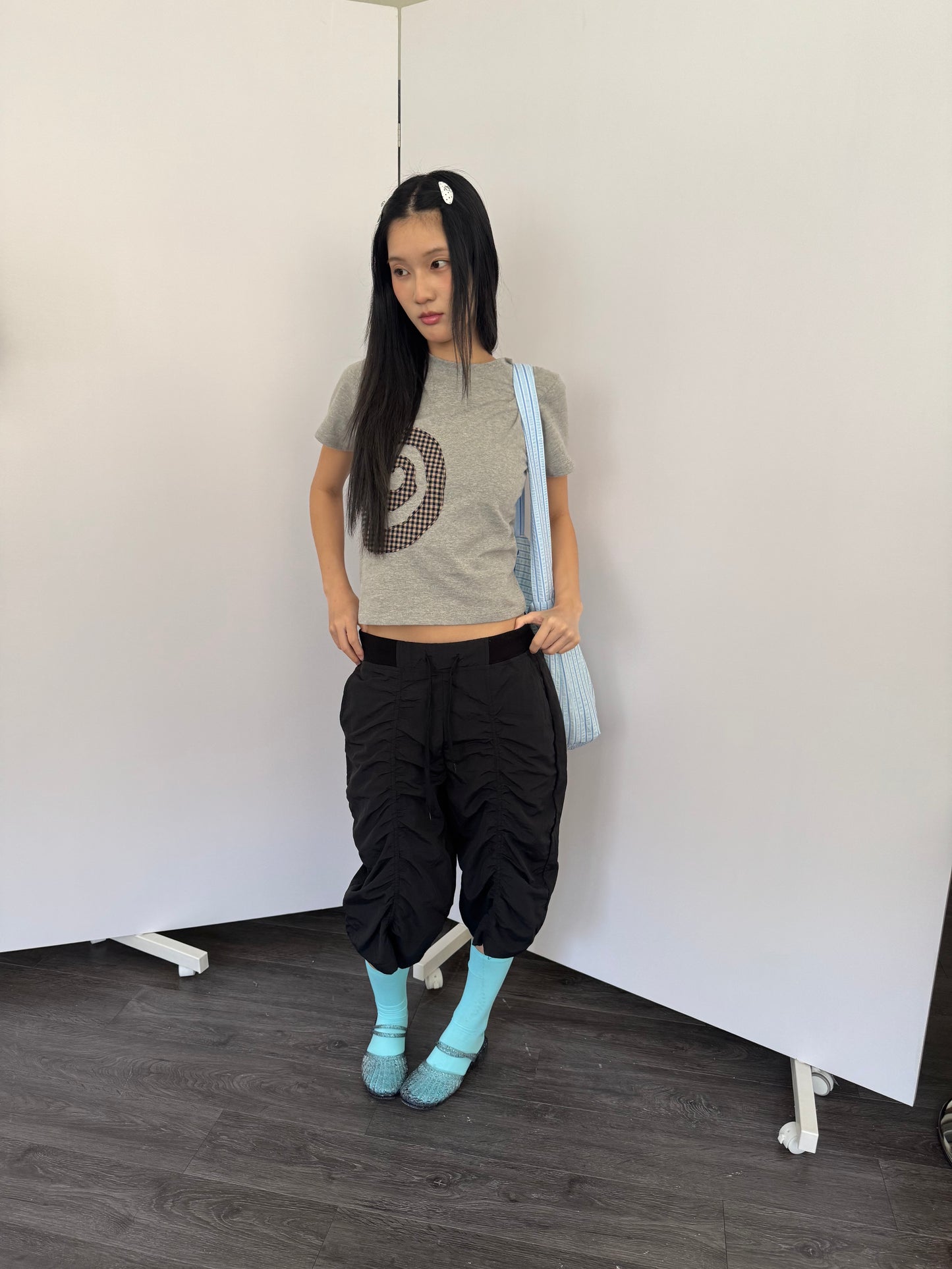Crinkled Nylon Capri Pants