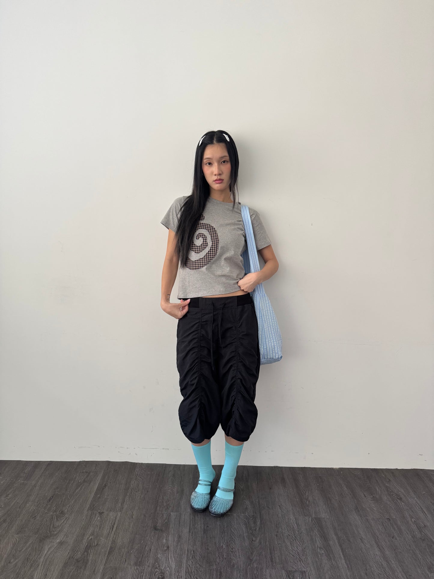 Crinkled Nylon Capri Pants