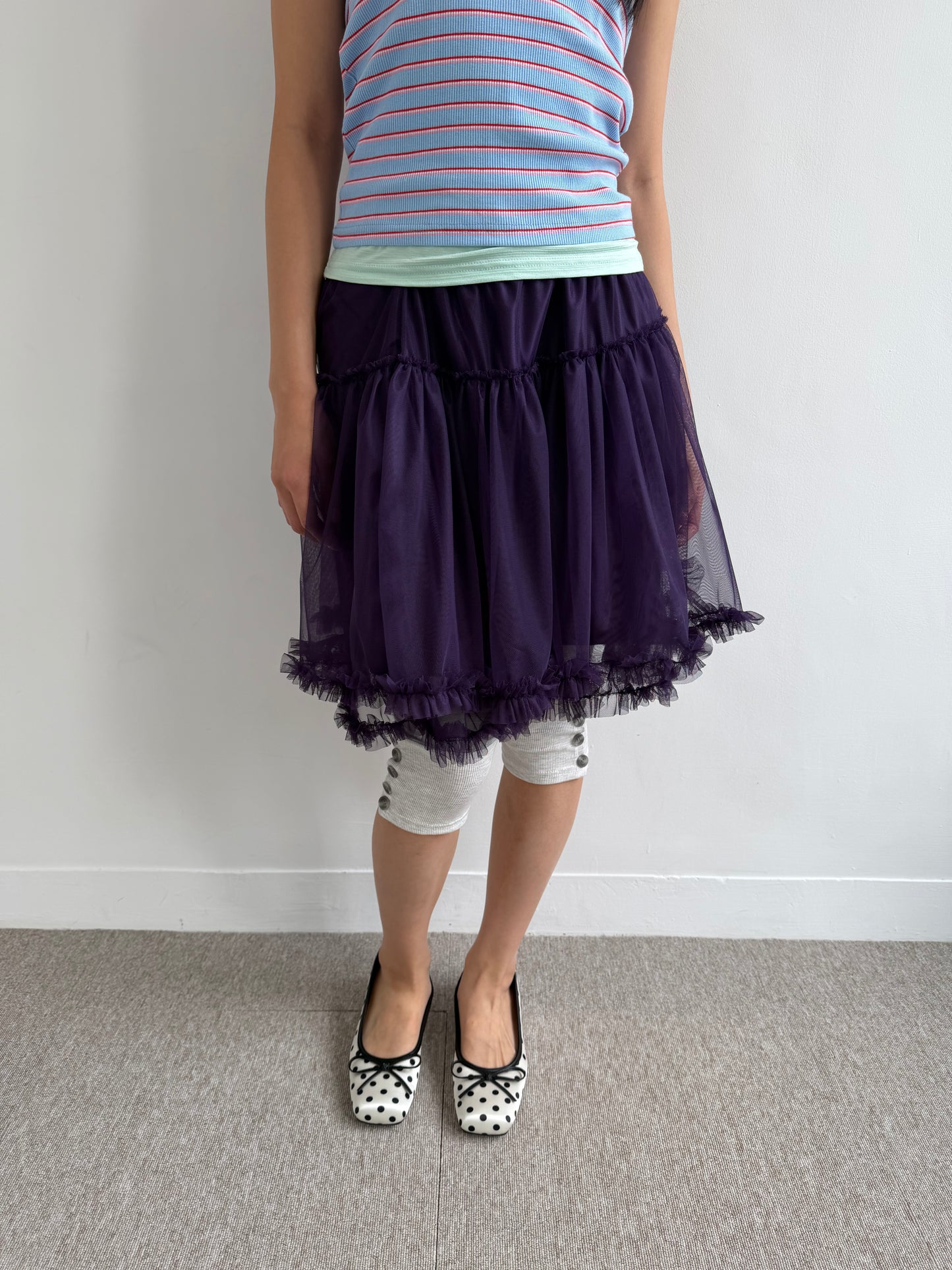 Puffy lace-trimmed mini skirt