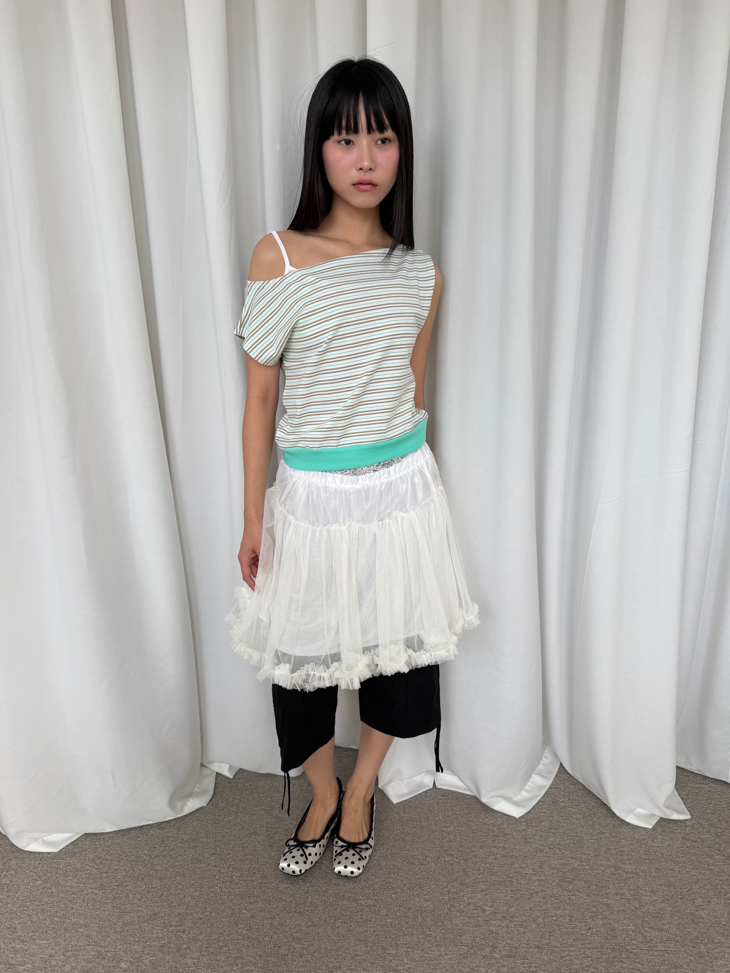 Puffy lace-trimmed mini skirt