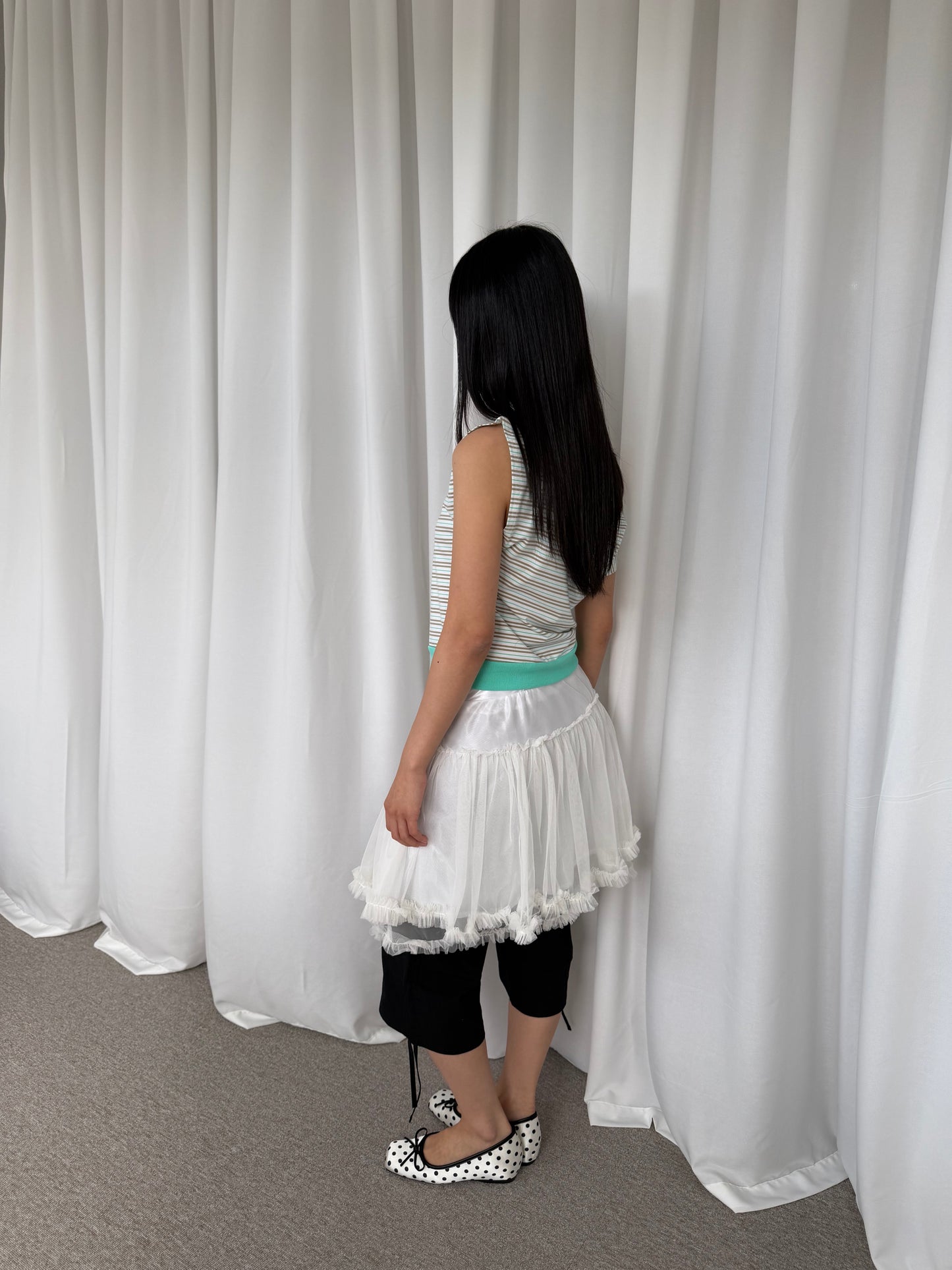 Puffy lace-trimmed mini skirt