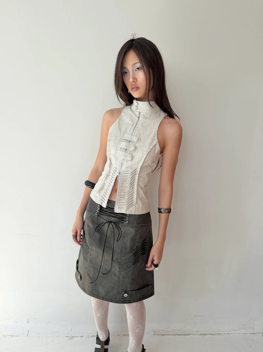 into.eight RELIEF TOP