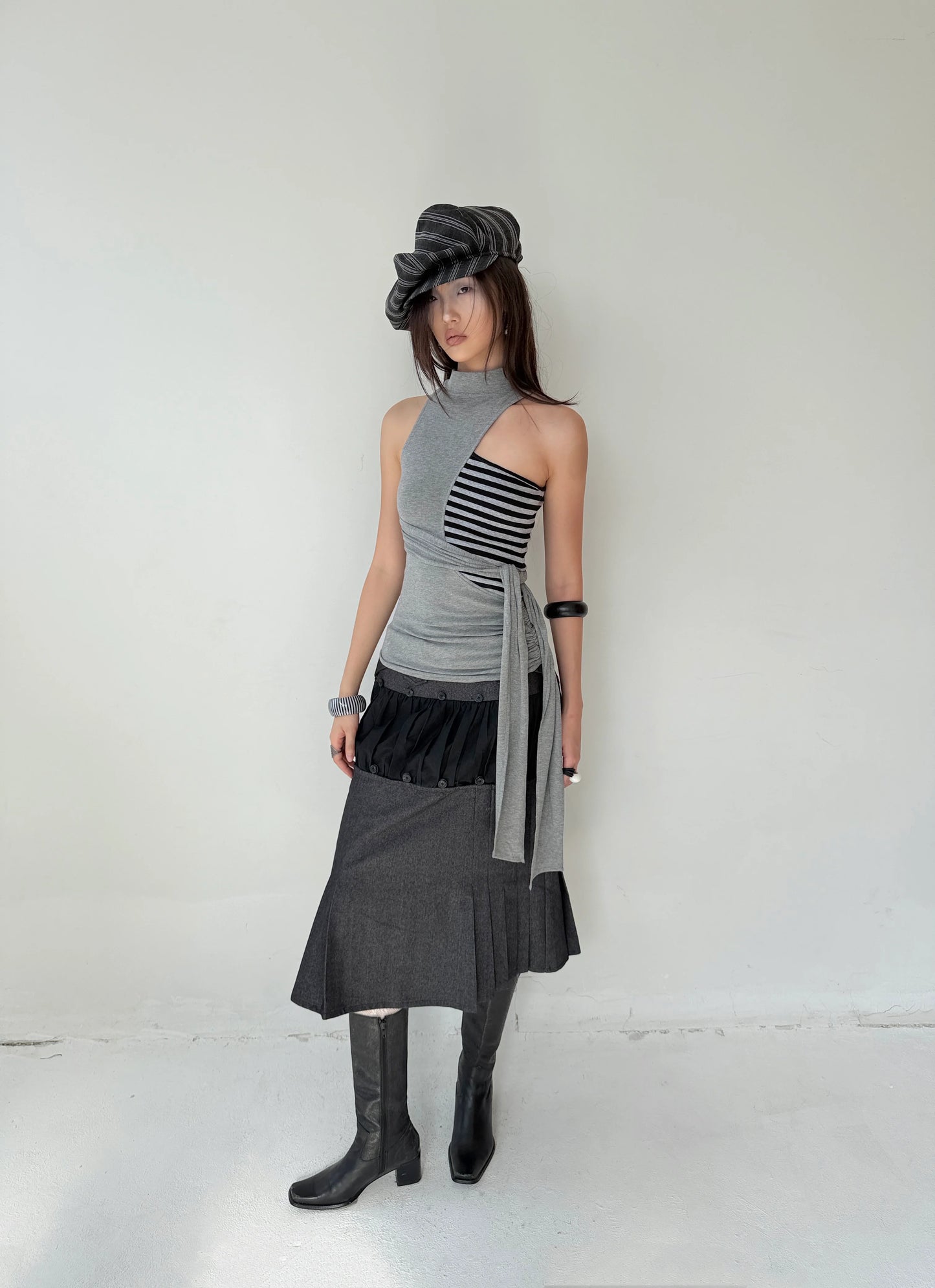 into.eight FACADE SKIRT