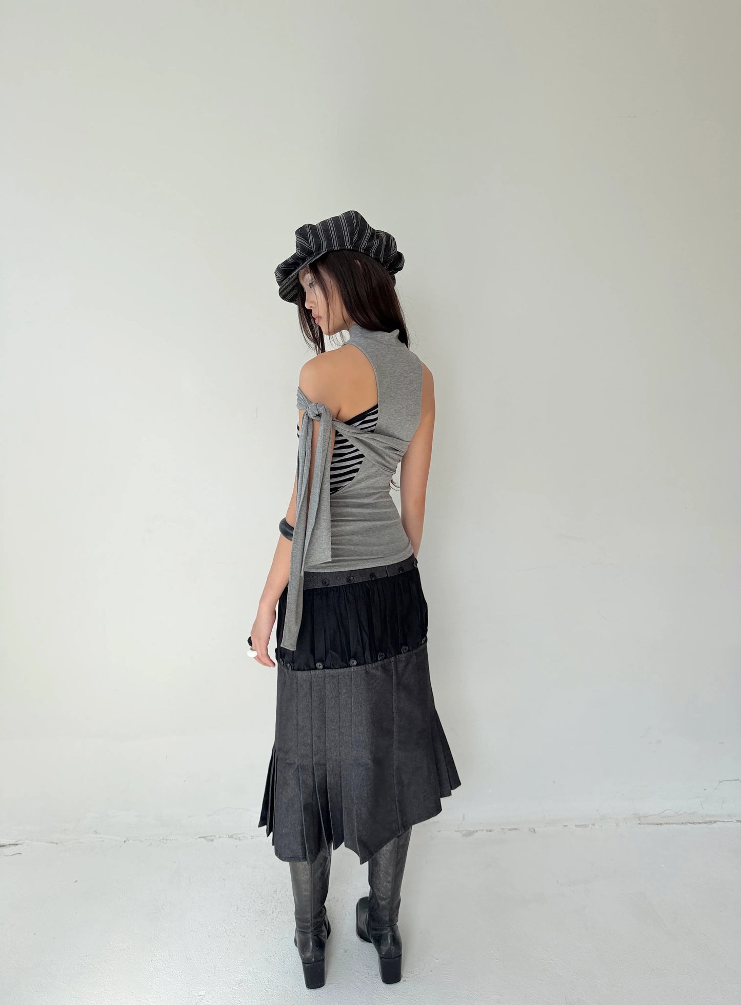 into.eight FACADE SKIRT
