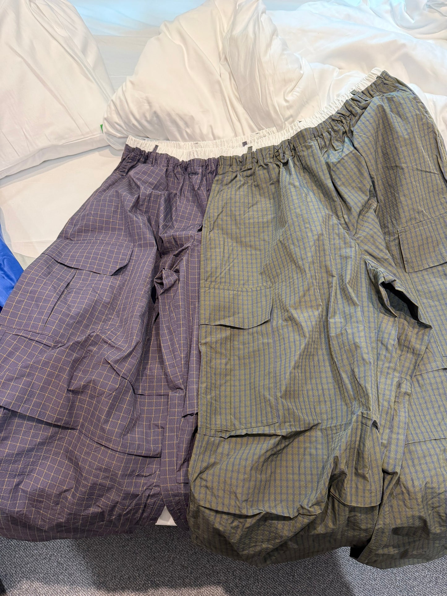 Layered Waist Grid Cargo Pants