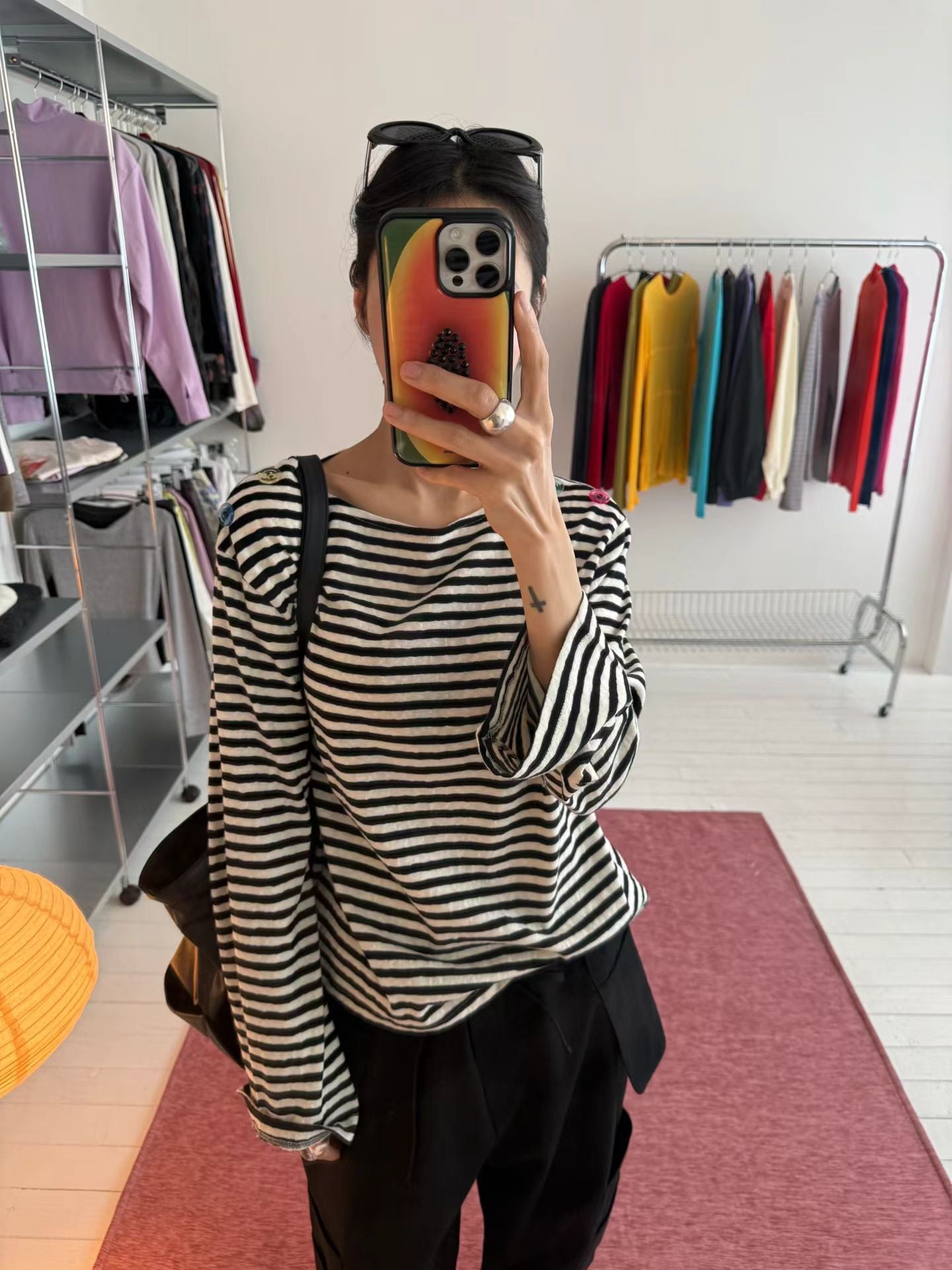 (8/31  收單） eee veronica color button stripe t shirt