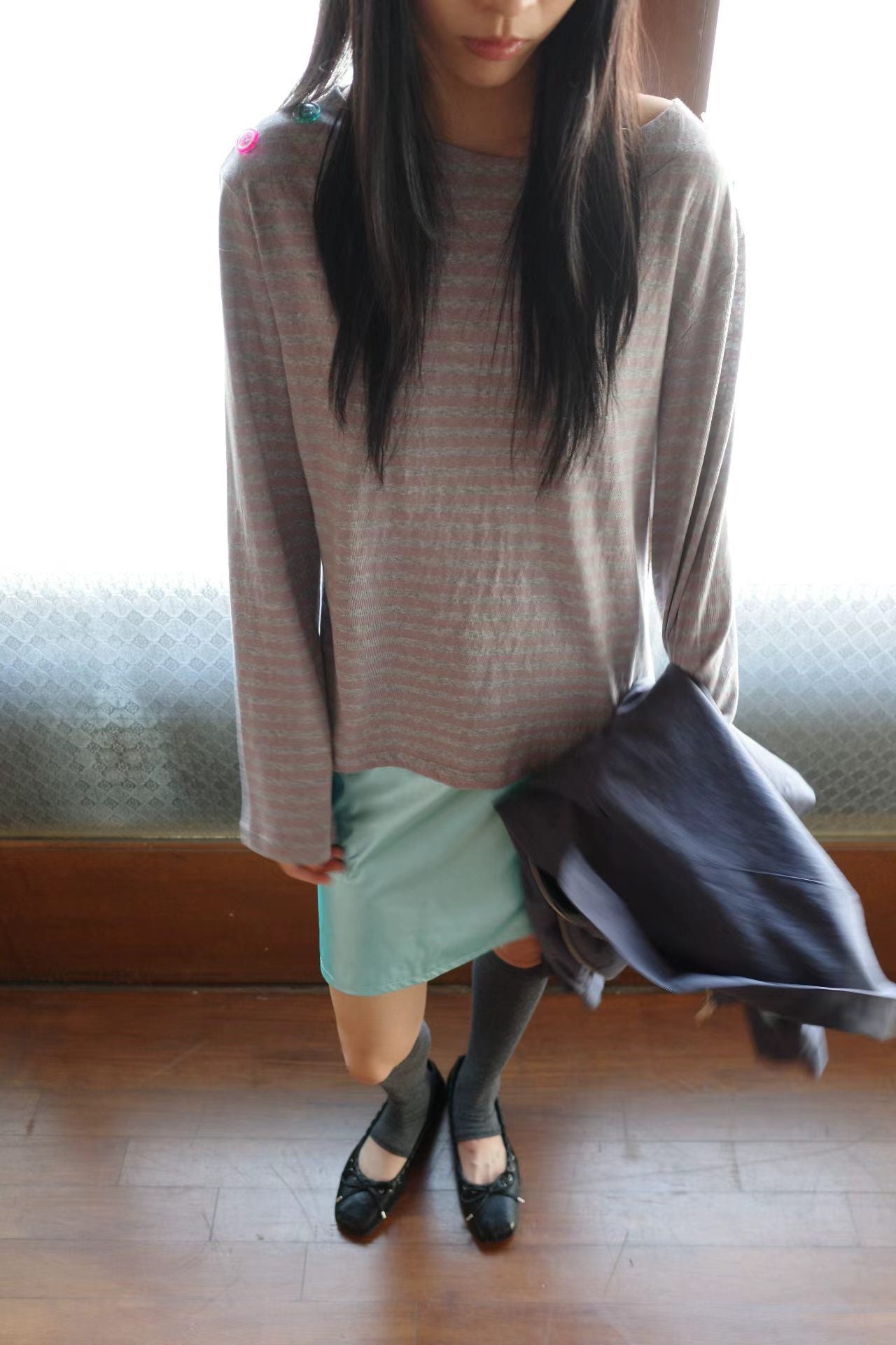 (8/31  收單） eee veronica color button stripe t shirt