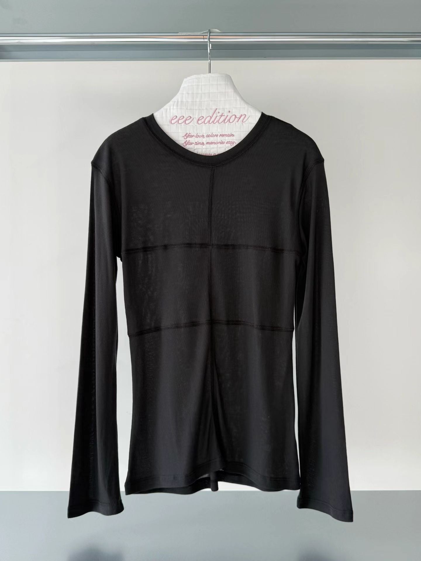 (8/31 收單） eee madeleine cross long sleeved t shirt