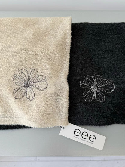 eee dasha floral unbalance knit