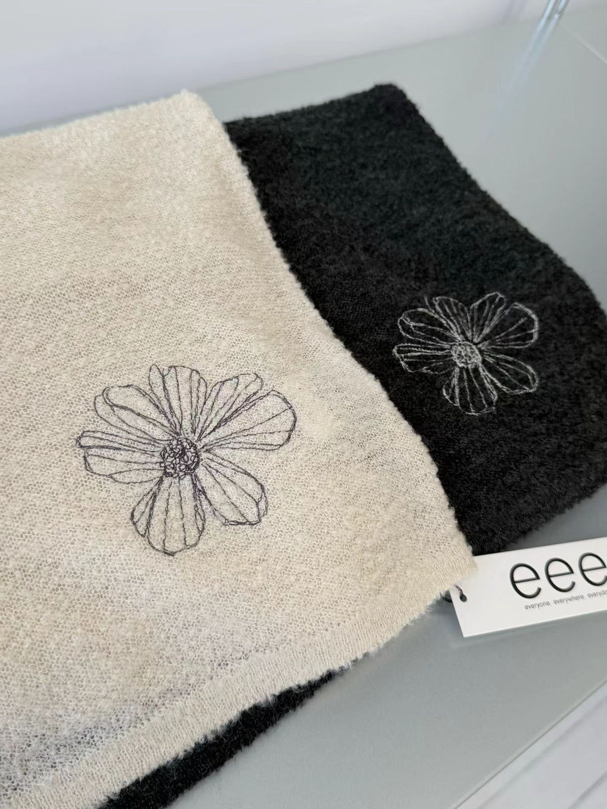 eee dasha floral unbalance knit